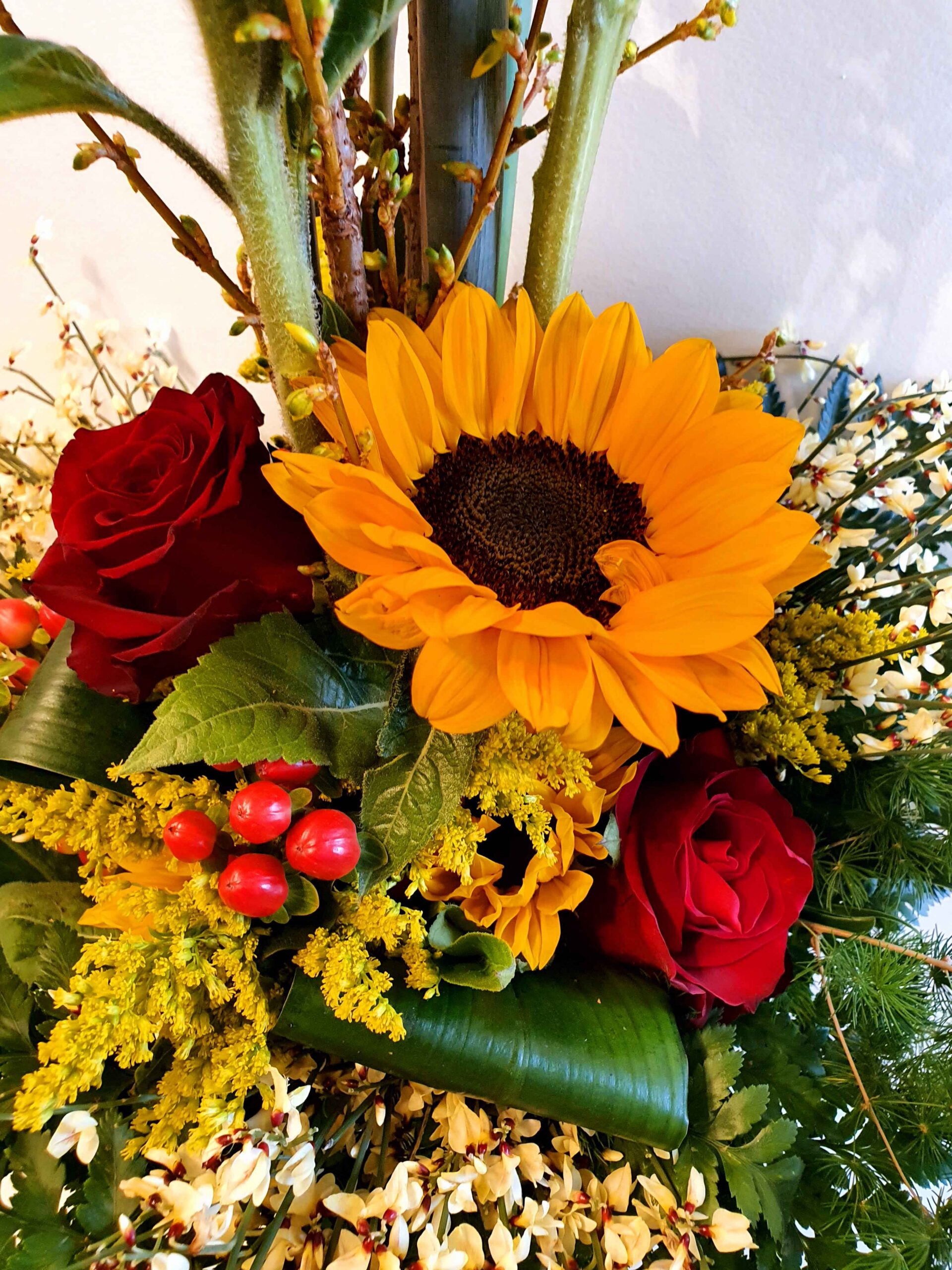 MAZZO DECORATIVO CON COLORI SOLARI - immagine 2